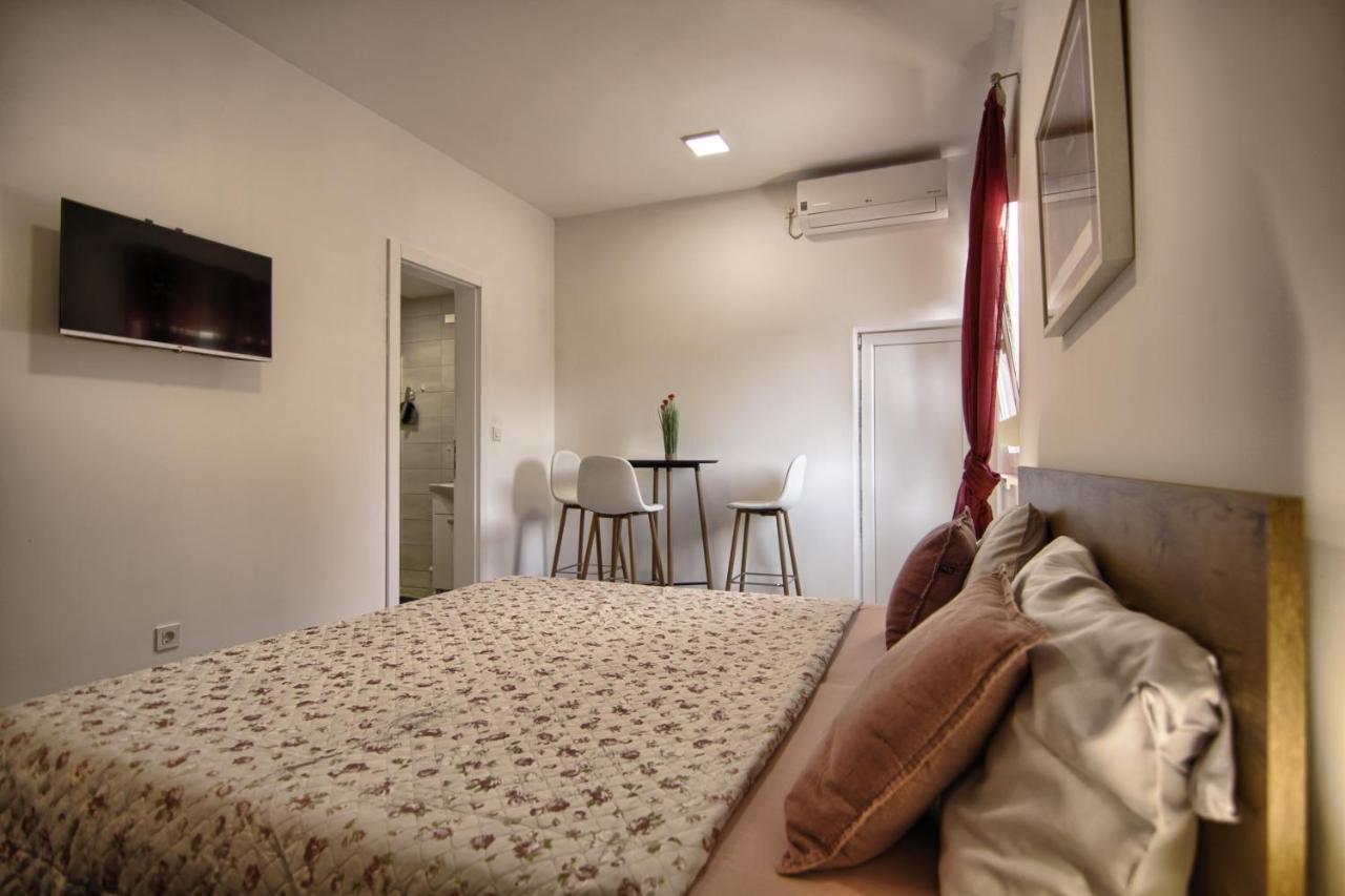 Rooms Dragica ปาโกชตาเน ภายนอก รูปภาพ