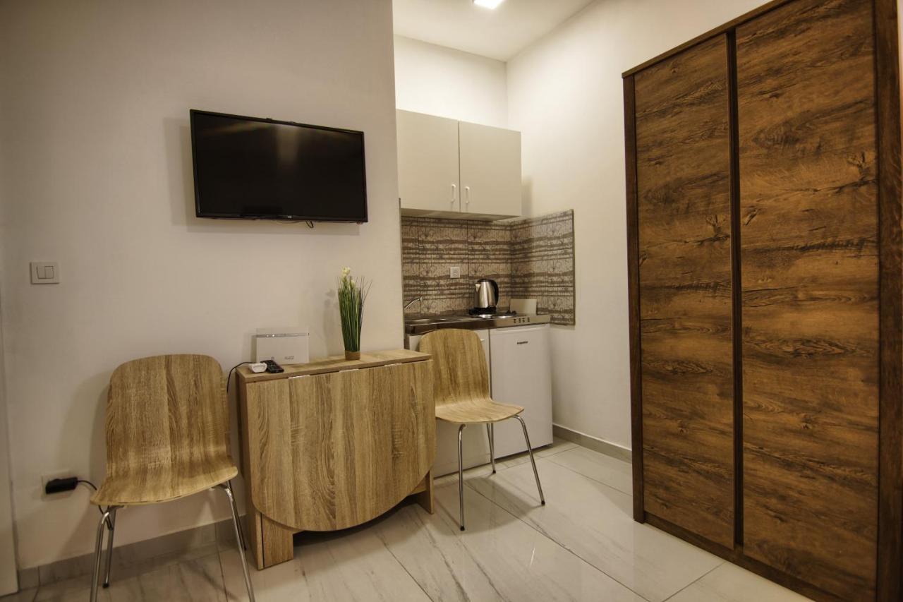 Rooms Dragica ปาโกชตาเน ภายนอก รูปภาพ